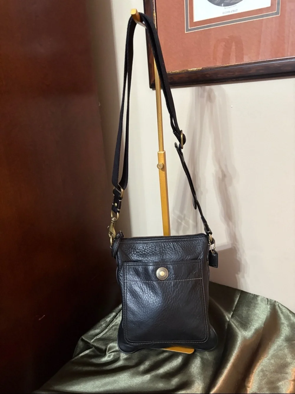Vintage Coach small leather crossbody messenger bag late 90’s